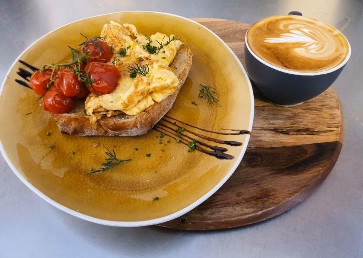 Arthur Clive's Bakery Cafe, Bonnah